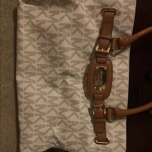 Michael Kors purse